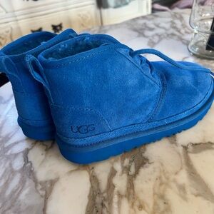 Uggs kids size 2 blue boots